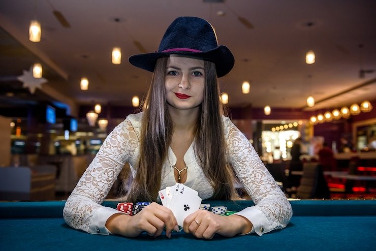 asia28 Texas Hold'em Bonus bet slip showing Ante, Play, and Bonus bet options